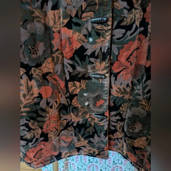 Floral Velvet Women's Jacket - Picture 2 of 8